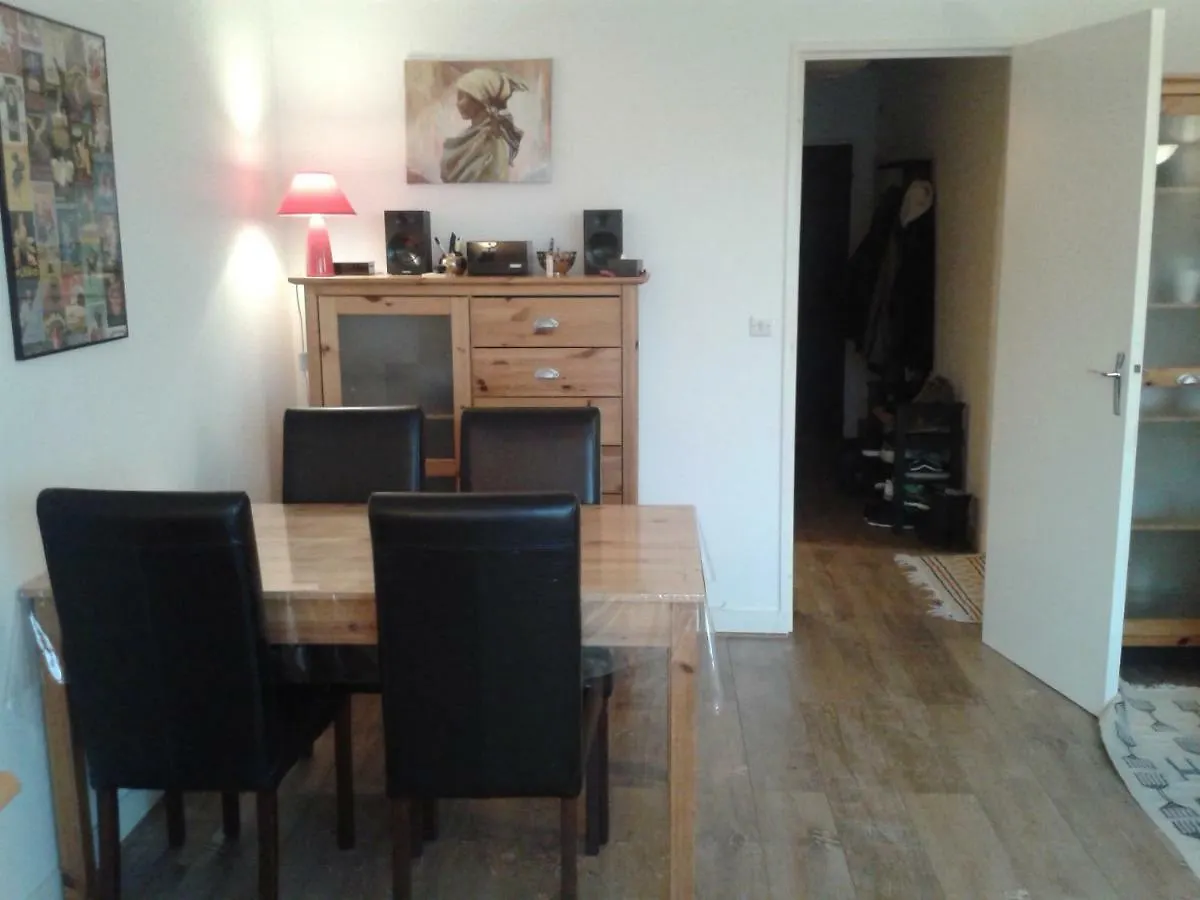 Apartment 33 Curial *